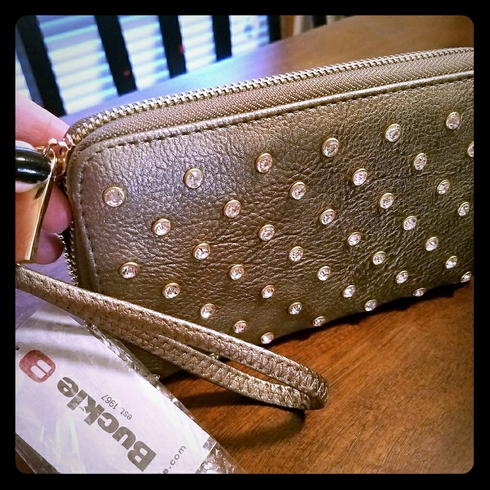 Buckle wallet